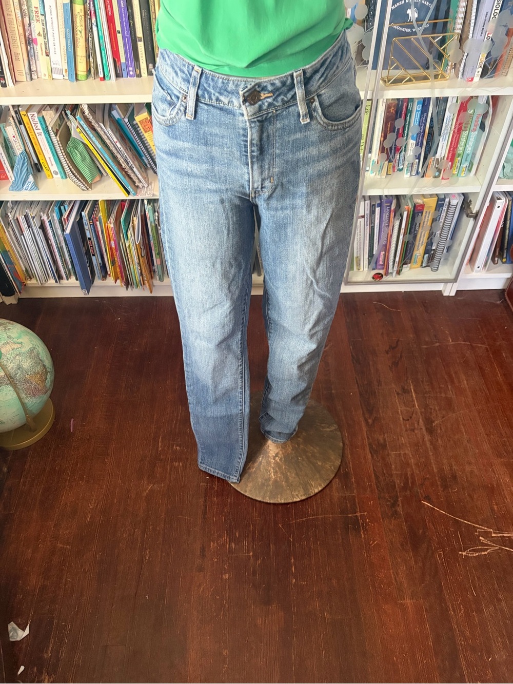 721 High Rise Skinny - Picture 4 of 7